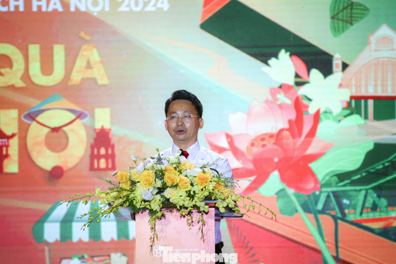 Ông Trần Trung Hiếu - Phó Giám đốc Sở Du lịch Hà Nội - phát biểu Khai mạc.