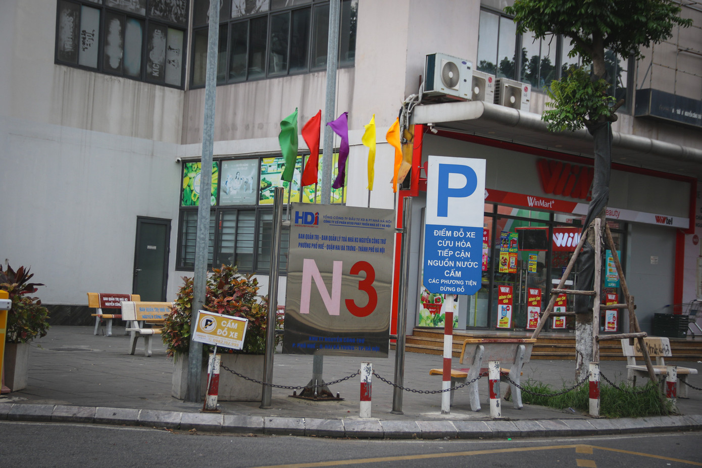 Tuy nhiên, dự án vừa nhận quyết định dừng triển khai do có nhiều vướng mắc, bất cập khi thực hiện theo quy định của Nghị định số 101/2015/NĐ -CP về cải tạo, xây dựng lại nhà chung cư.