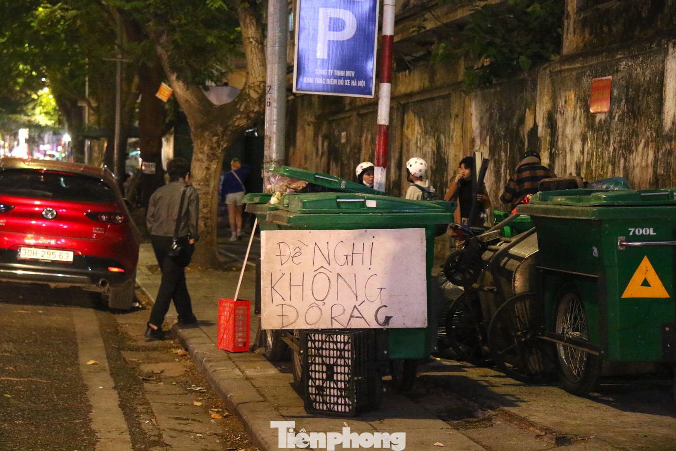 Những khu vực trước đây vốn là điểm tập kết rác thải bừa bãi trong cả ngày thì nay đã được cố định chỉ thu gom sau 19 giờ.