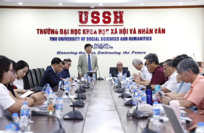 GS.TS Hoàng Anh Tuấn, Hiệu trưởng Trường Đại học Khoa học Xã hội và nhân văn, Đại học Quốc gia Hà Nội phát biểu khai mạc Hội thảo - Ảnh: USSH. GS.TS Hoàng Anh Tuấn, Hiệu trưởng Trường Đại học Khoa học Xã hội và nhân văn, Đại học Quốc gia Hà Nội phát biểu khai mạc Hội thảo - Ảnh: USSH.