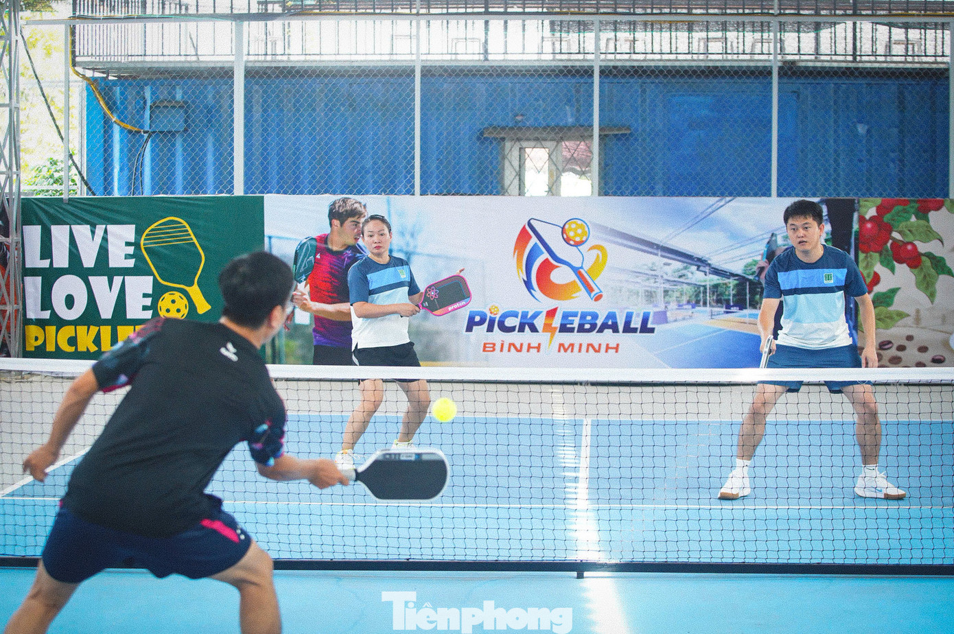 Giải đấu có sự góp mặt của nhiều đơn vị báo chí, truyền thông và một số đối tác của báo. Giải đấu có sự góp mặt của nhiều đơn vị báo chí, truyền thông và một số đối tác của báo.