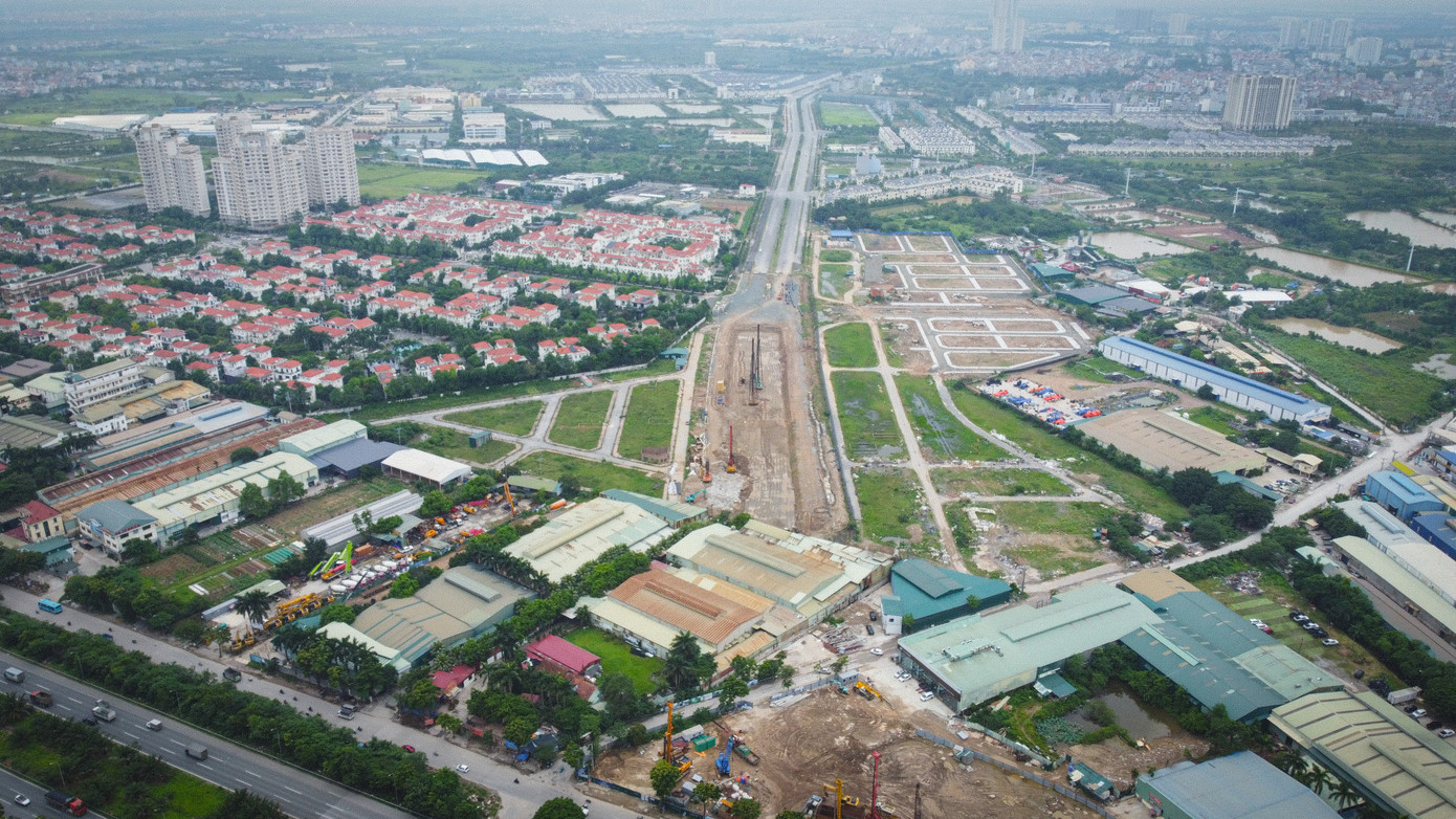 Nằm trong Quy hoạch GTVT Thủ đô Hà Nội đến năm 2030, tầm nhìn đến năm 2050, Dự án xây dựng nút giao khác mức giữa đường Vành đai 3,5 với Đại lộ Thăng Long (huyện Hoài Đức) có tổng mức đầu tư trên 2.384 tỷ đồng do Ban Quản lý dự án đầu tư xây dựng công trình dân dụng Hà Nội làm chủ đầu tư.