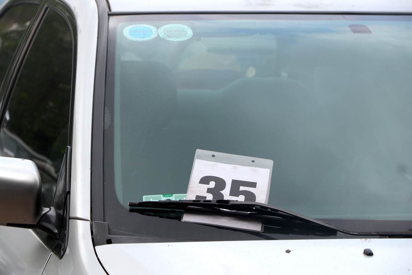 Nhiều trung tâm xếp số cho từng phương tiện để đảm bảo quy trình đăng kiểm diễn ra trơn tru.