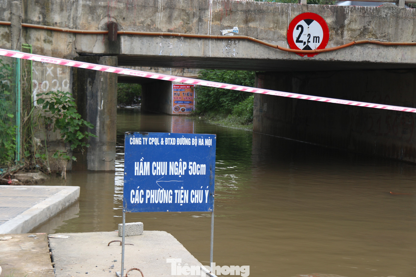 Hiện, khu vực đang có 4 hầm chui dân sinh còn tình trạng ngập là hầm chui dân sinh số 3, 5, 6 và hầm chui dân sinh số 4 (Km9 + 656).