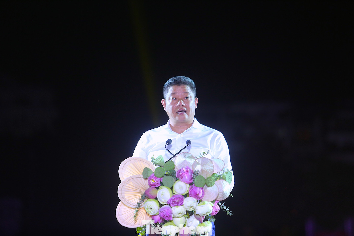 Phó Chủ tịch UBND TP Hà Nội Nguyễn Mạnh Quyền phát biểu khai mạc Lễ hội Sen Hà Nội 2024. Phó Chủ tịch UBND TP Hà Nội Nguyễn Mạnh Quyền phát biểu khai mạc Lễ hội Sen Hà Nội 2024.