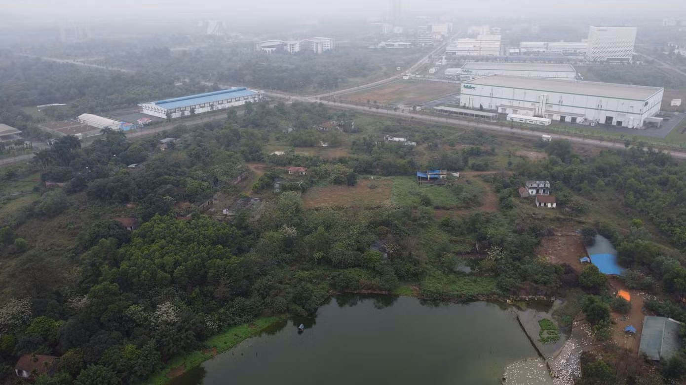 Khu công nghệ cao Hòa Lạc được thành lập từ năm 1998, tại huyện Thạch Thất và Quốc Oai (tỉnh Hà Tây cũ, nay thuộc Hà Nội) và là khu công nghệ cao duy nhất không trực thuộc chính quyền địa phương - Ảnh: Vĩnh Hoàng
