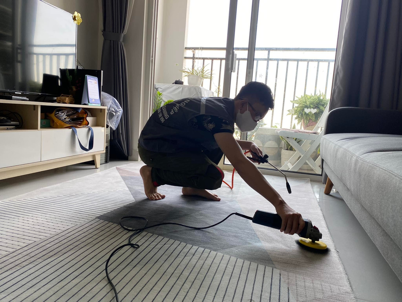 Các cơ sở cung cấp dịch vụ ngày càng đầu tư về máy móc, thiết bị để phục vụ cho công việc.