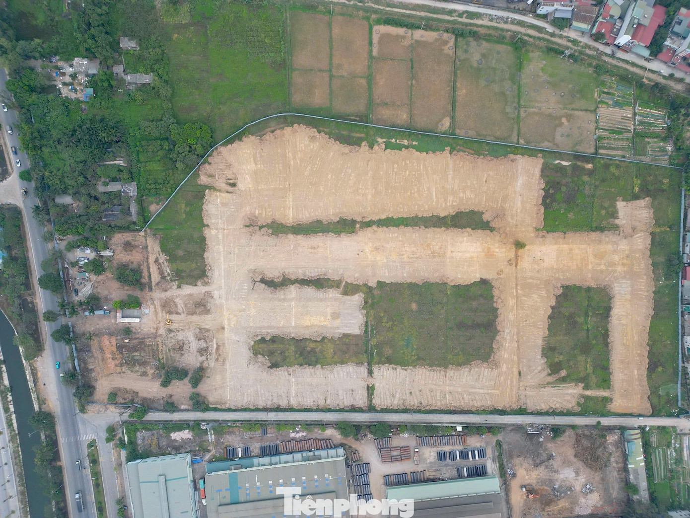 Bến xe có vị trí thuận lợi để kết nối giao thông với các tỉnh phía Bắc.