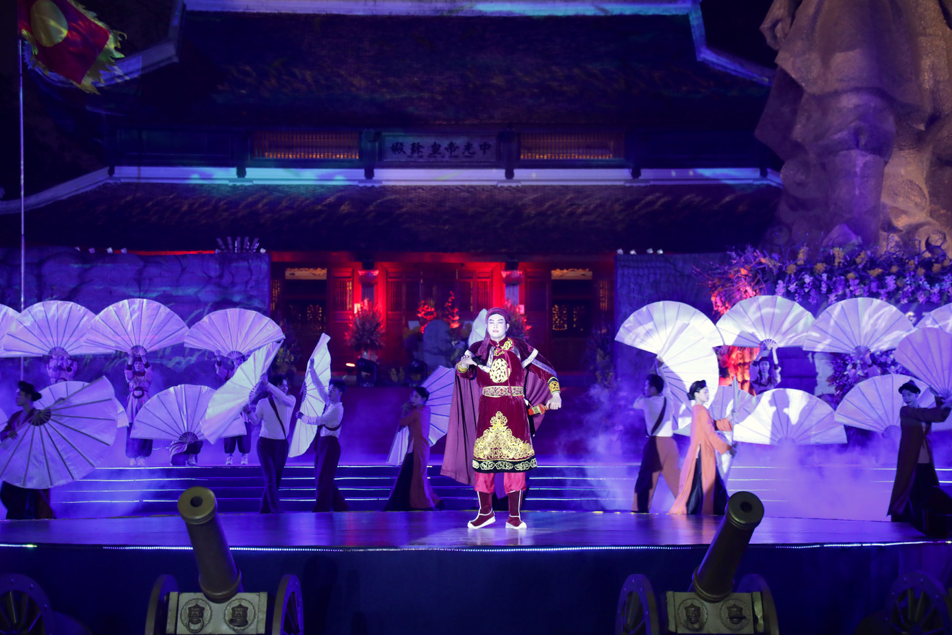 Lễ hội Gò Đống Đa được tổ chức nhằm tưởng nhớ công lao to lớn của người anh hùng áo vải Quang Trung - Nguyễn Huệ cùng các tướng lĩnh, nghĩa quân Tây Sơn và nhân dân đương thời đã anh dũng chiến đấu chống ngoại xâm, bảo vệ nền độc lập của dân tộc.