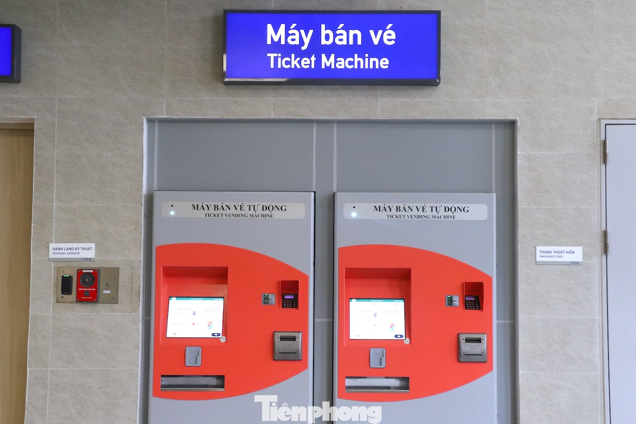 Các hạng mục nhà ga sẵn sàng trước ngày vận hành chạy thử. Năng lực vận chuyển của tuyến là 23.900 hành khách/ giờ/hướng. Với thời gian vận hành từ 5h30 cho đến 22h như kế hoạch dự kiến thì mỗi ngày có thể vận chuyển tối đa hơn 500.000 người. Các hạng mục nhà ga sẵn sàng trước ngày vận hành chạy thử. Năng lực vận chuyển của tuyến là 23.900 hành khách/ giờ/hướng. Với thời gian vận hành từ 5h30 cho đến 22h như kế hoạch dự kiến thì mỗi ngày có thể vận chuyển tối đa hơn 500.000 người.