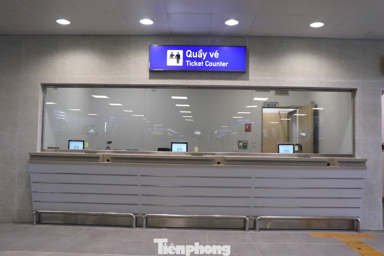 Các hạng mục nhà ga sẵn sàng trước ngày vận hành chạy thử. Năng lực vận chuyển của tuyến là 23.900 hành khách/ giờ/hướng. Với thời gian vận hành từ 5h30 cho đến 22h như kế hoạch dự kiến thì mỗi ngày có thể vận chuyển tối đa hơn 500.000 người. Các hạng mục nhà ga sẵn sàng trước ngày vận hành chạy thử. Năng lực vận chuyển của tuyến là 23.900 hành khách/ giờ/hướng. Với thời gian vận hành từ 5h30 cho đến 22h như kế hoạch dự kiến thì mỗi ngày có thể vận chuyển tối đa hơn 500.000 người.