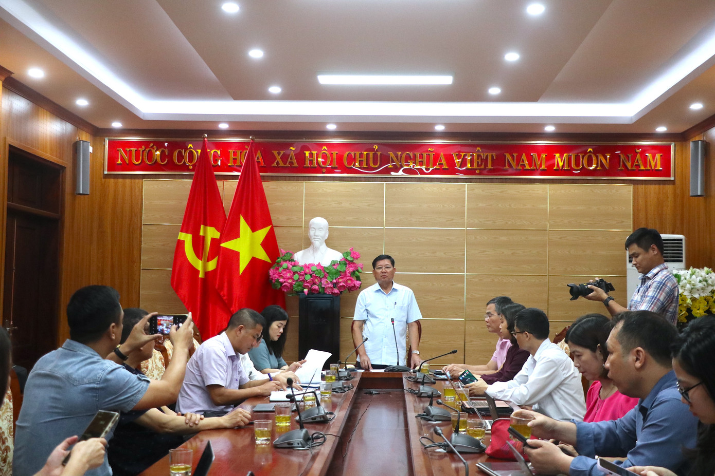 Phó Giám đốc Sở LĐ-TB&amp;XH Hà Nội Hoàng Thành Thái thông tin về Ngày hội gắn kết giáo dục nghề nghiệp Thủ đô với thị trường lao động năm 2024.