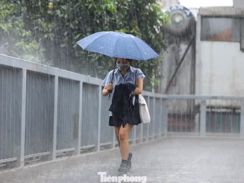 Mưa như chút nước vào sáng nay 26/4
