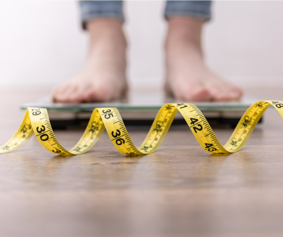 Theo dõi chiều cao cân nặng theo tuổi thường xuyên cũng là một cách để biết sơ qua tình hình dinh dưỡng của con.