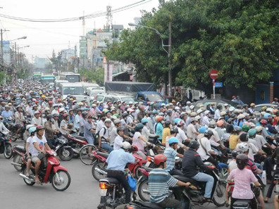So với quy định về điều kiện đăng ký thường trú tại luật Cư trú hiện hành (Điều 20), các điều kiện nói trên được quy định theo hướng chặt chẽ hơn. Ảnh: Diệp Đức Minh