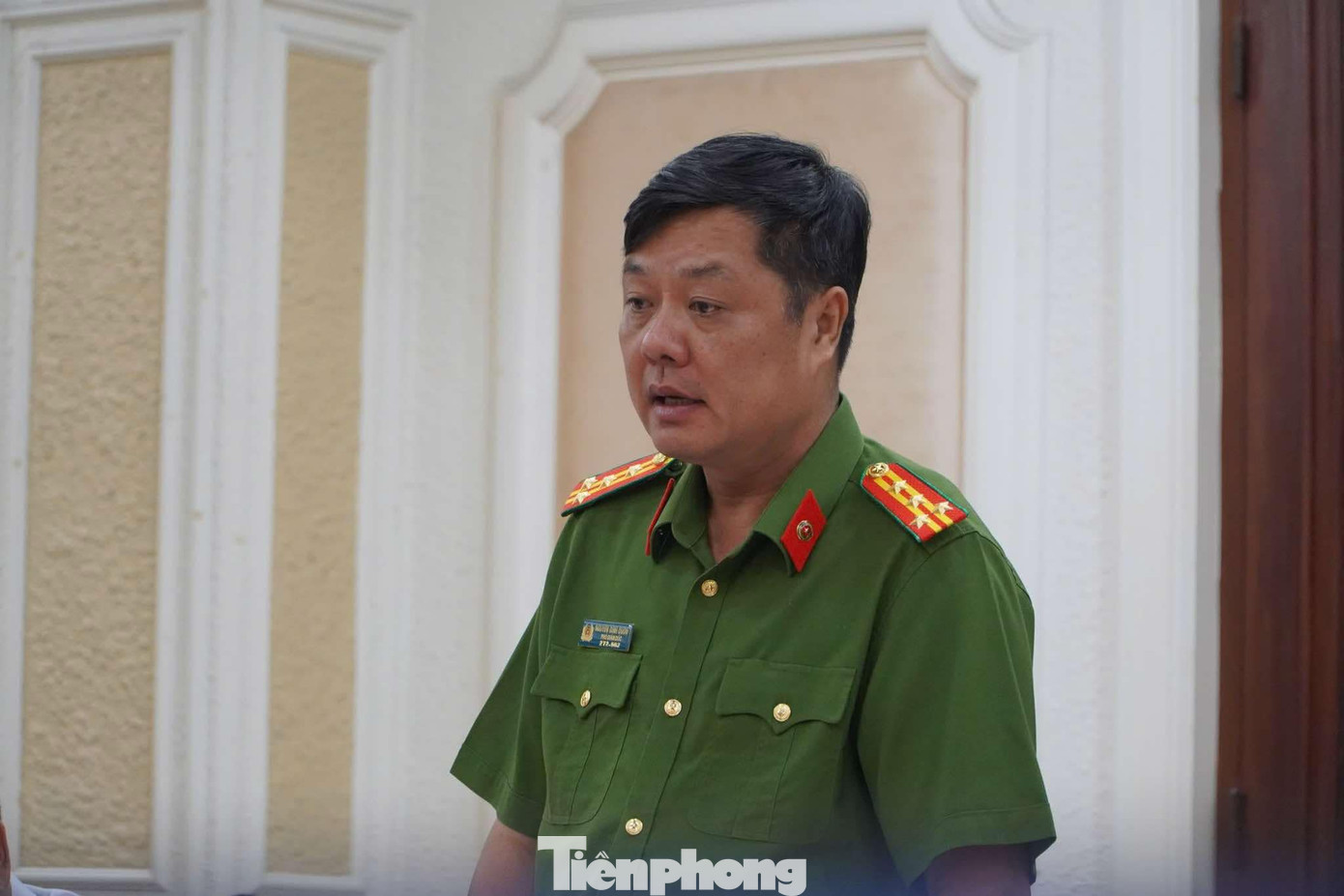 Đại tá Nguyễn Đình Dương - Phó Giám đốc Công an TPHCM thông tin tại buổi họp. Ảnh: A.X