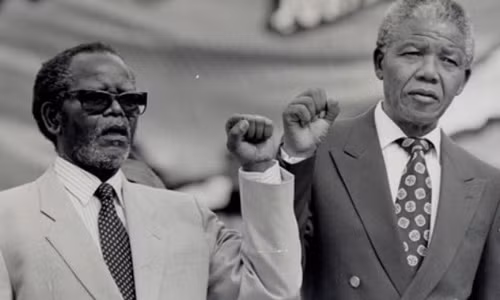 Mandela và người bạn, đồng chí từng đồng cam cộng khổ, Oliver Tambo