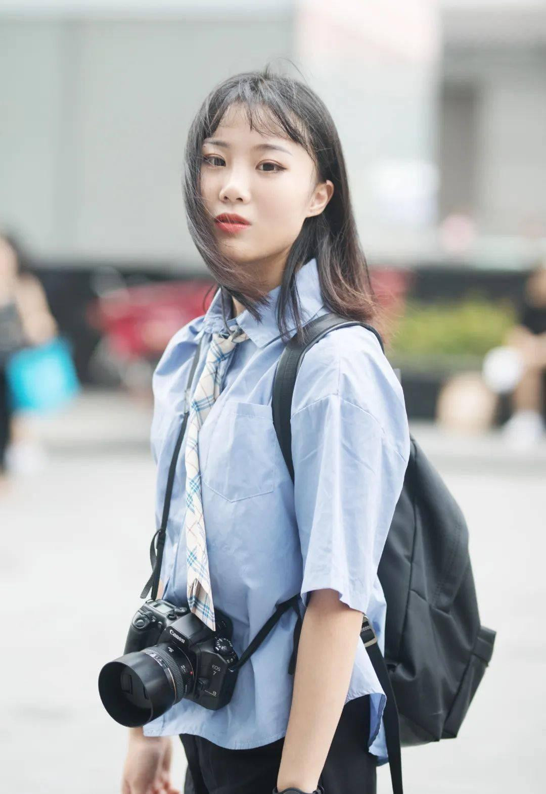 Ngưu Ngọc hiện là nhiếp ảnh gia, thường xuyên hợp tác với các thương hiệu và tạp chí thời trang lớn. Tháng 9, cô chụp hình cho Phạm Băng Băng trên tờ Life Style.