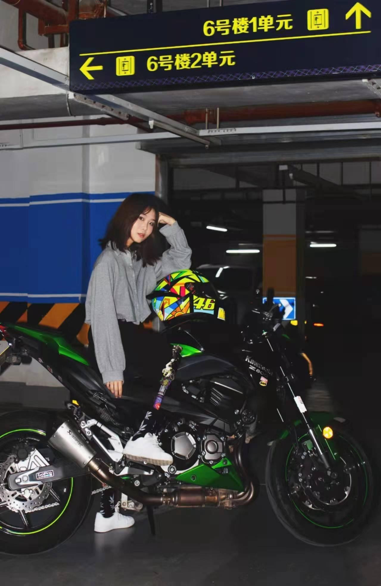 Ngưu Ngọc có kế hoạch xuất bản sách đầu tiên của mình trong năm nay để truyền tải suy nghĩ và thái độ sống. Cô cũng muốn phát hành đĩa đơn riêng với mục đích dùng âm nhạc để xây dựng cầu nối giữa người bình thường và người khuyết tật.