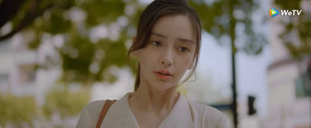 Angelababy lộ rõ dấu vết tuổi tác trên phim, khác so với poster.