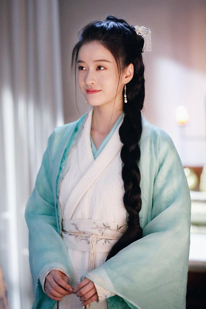 Tạo hình của Trương Tuyết Nghênh trong "Bạch Phát Vương Phi" được khen ngợi.