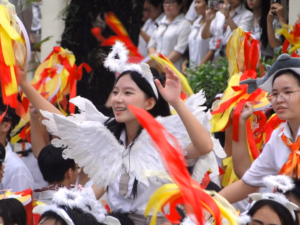 Teen tự tin khoe cá tính trong màn trình diễn flashmob.