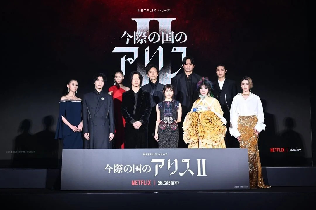 Nhưng anh vắng mặt trong buổi họp báo của phần 2, dù là một trong những nhân vật chủ chốt. Nhưng anh vắng mặt trong buổi họp báo của phần 2, dù là một trong những nhân vật chủ chốt.