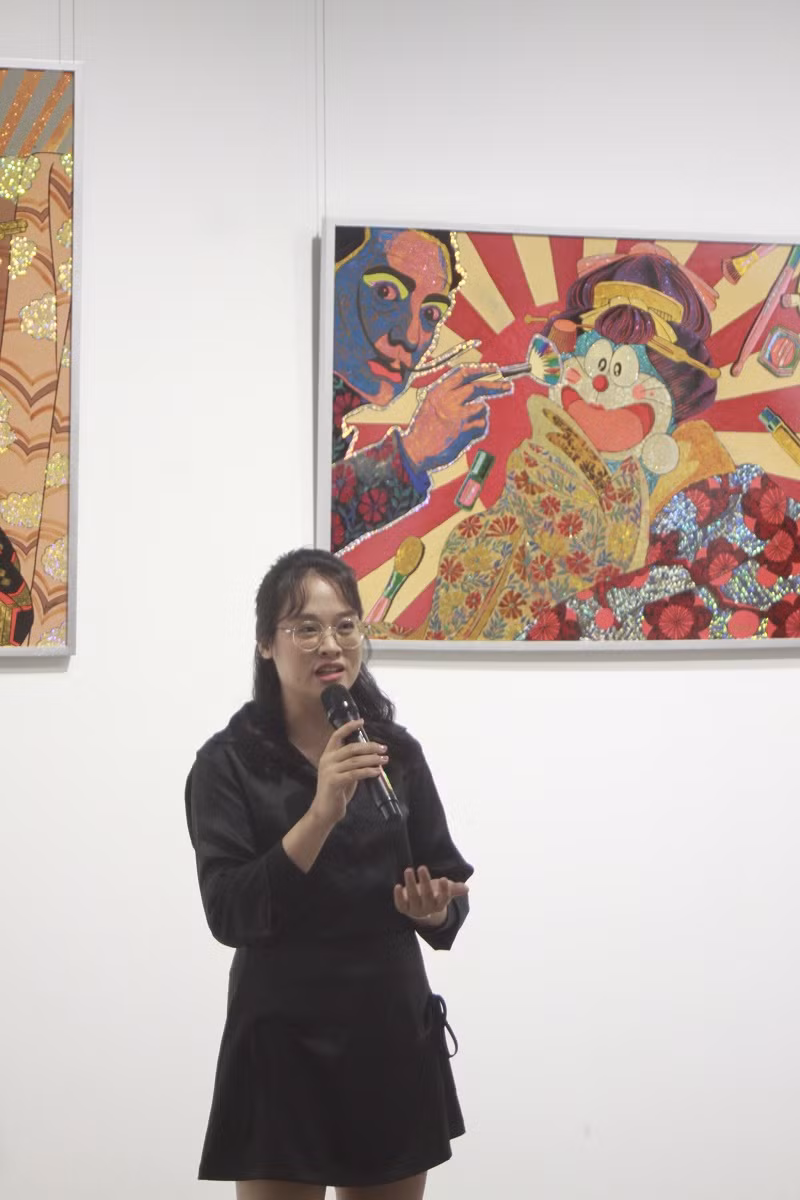 Họa sĩ Aliosa Phan Tú Trân.