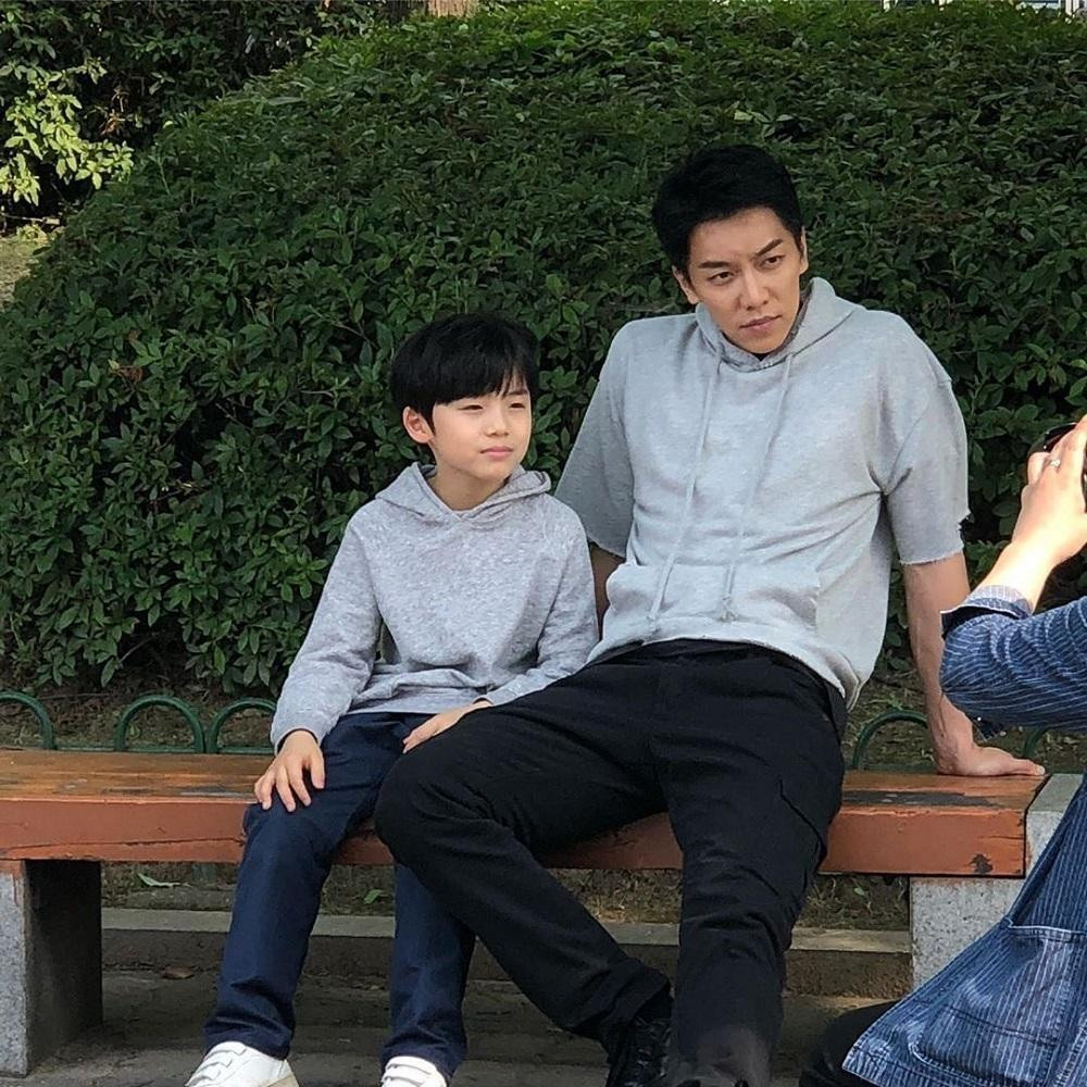 Cháu của Lee Seung Gi. Cháu của Lee Seung Gi.