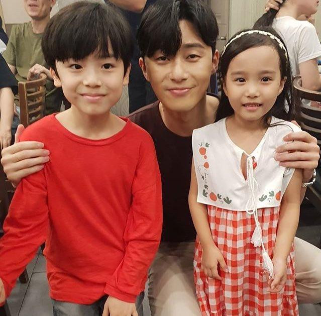 Tuổi ngây thơ của Park Seo Joon. Tuổi ngây thơ của Park Seo Joon.