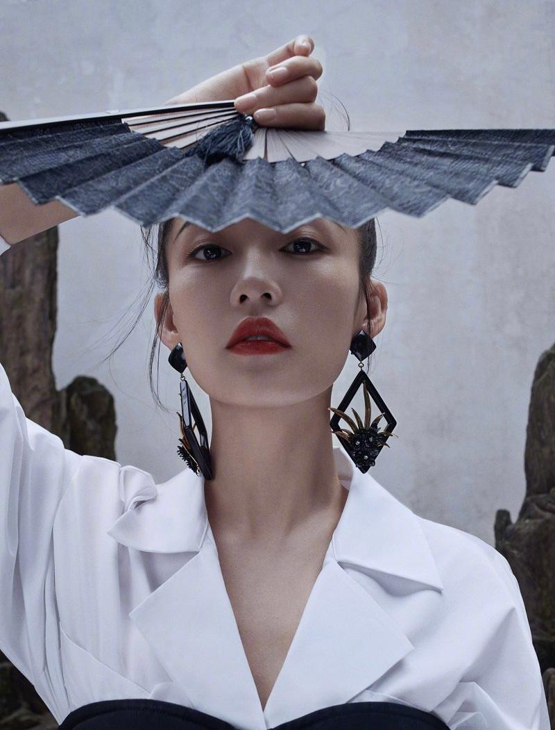 Lý Thấm. Lý Thấm.