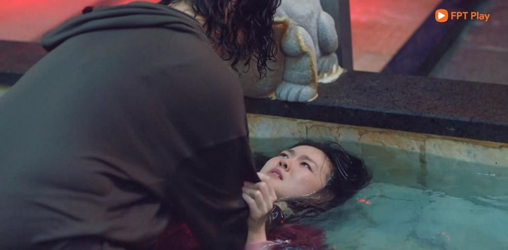 Ký ức của cô gái bị sát hại trong hồ nước... Ký ức của cô gái bị sát hại trong hồ nước...