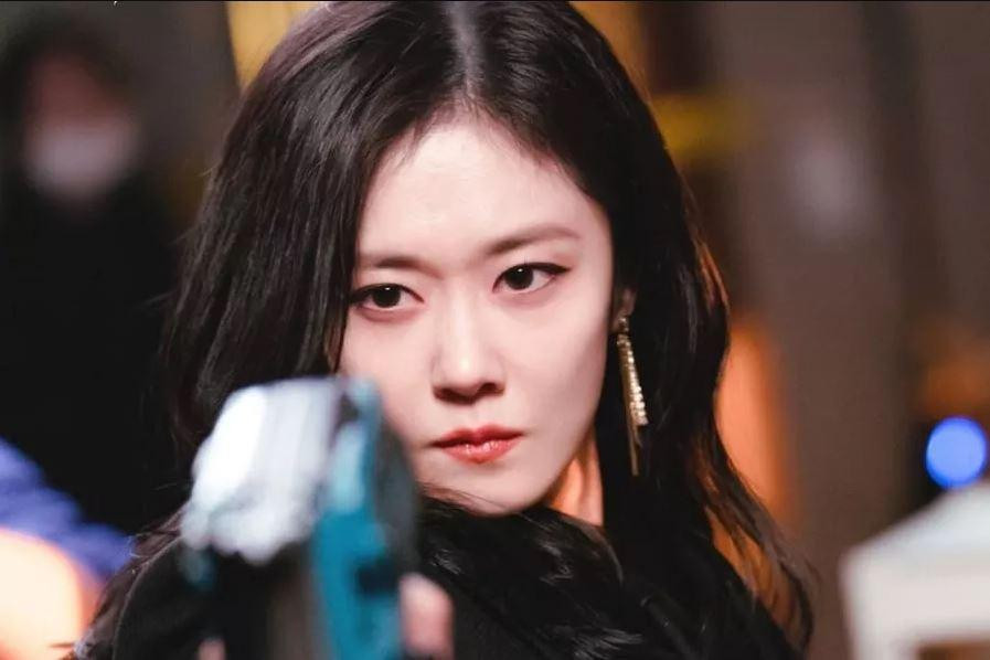 Trước đây, ký ức của hồn ma sẽ được Hong Ji Ah "hấp thu". Trước đây, ký ức của hồn ma sẽ được Hong Ji Ah "hấp thu".