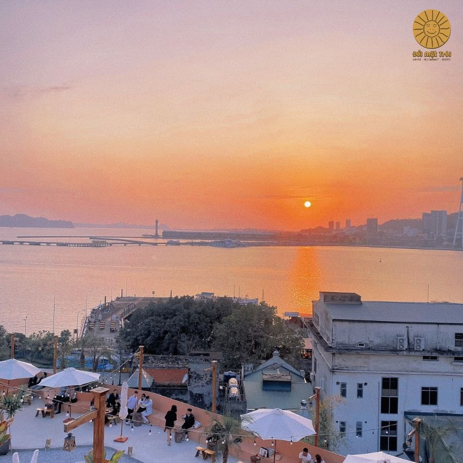 Ảnh: Đồi Mặt Trời. Ảnh: Đồi Mặt Trời.