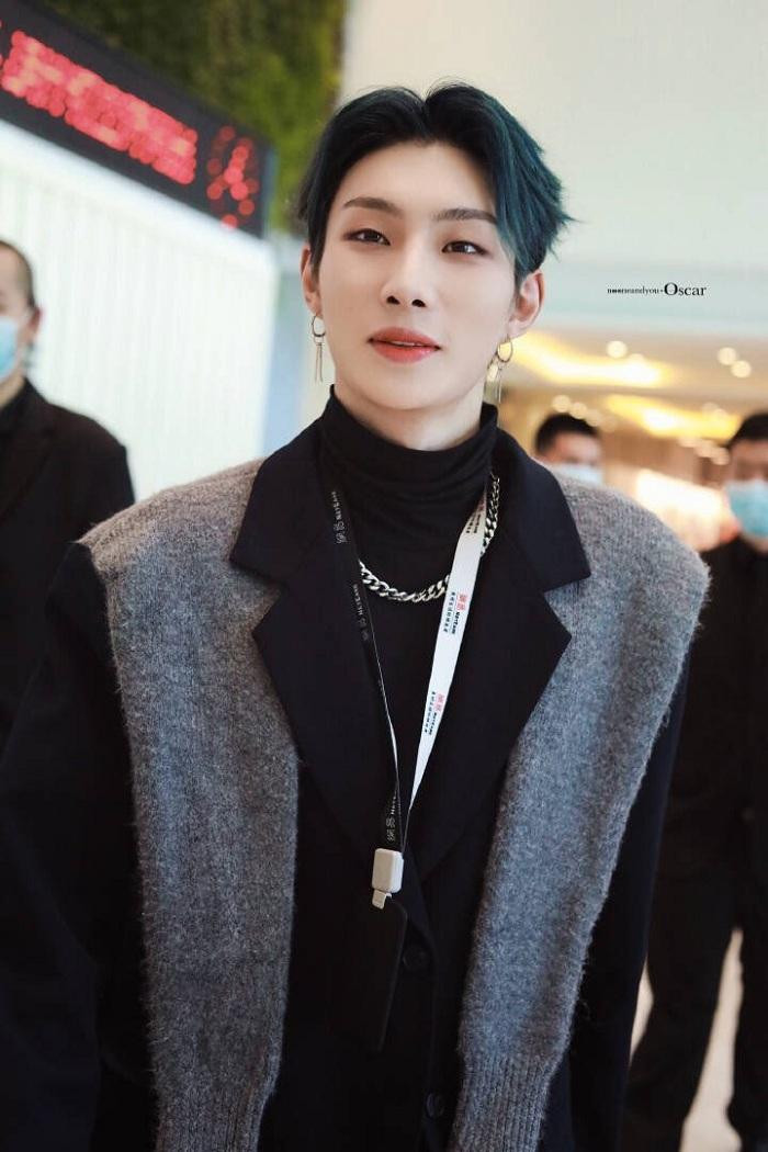 Oscar từng bị dị nghị và mỉa mai là "Hoàng" của chương trình. Oscar từng bị dị nghị và mỉa mai là "Hoàng" của chương trình.