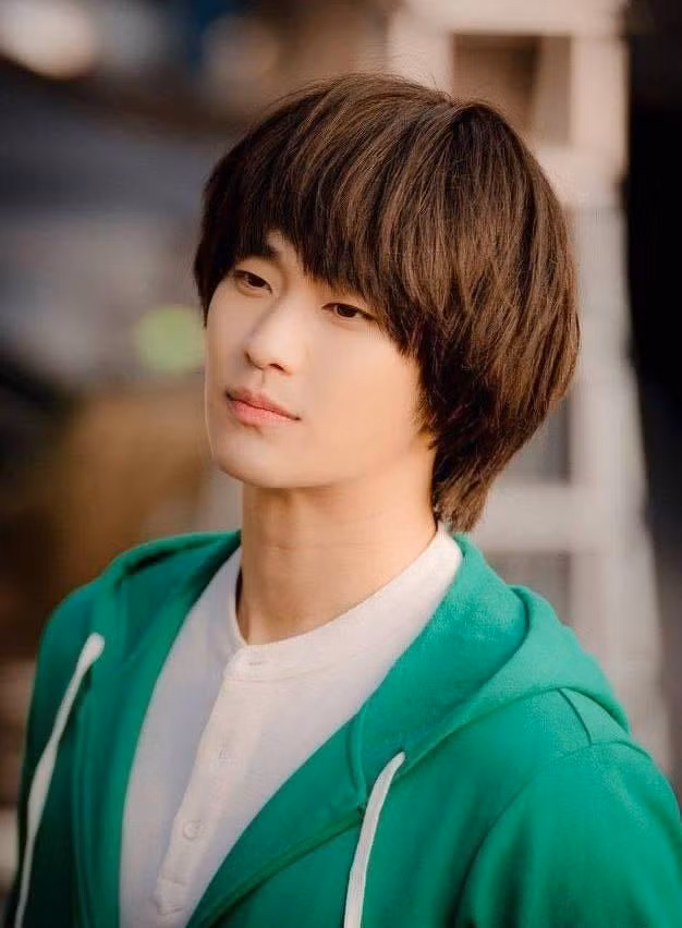 Secretly, Greatly của Kim Soo Hyun cũng hay lắm nha!