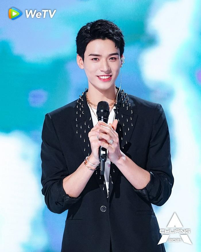 Một số fan tiết lộ chẳng hiểu vì sao nhưng họ bỗng trót "nghiện" Cung Tuấn hát.