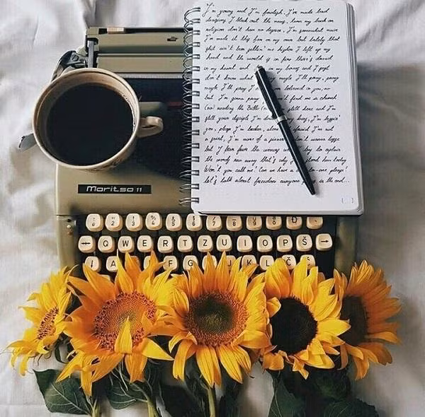 Gửi bài dự thi và thắc mắc liên quan đến truyennganh2t@gmail.com để được giải đáp nha.