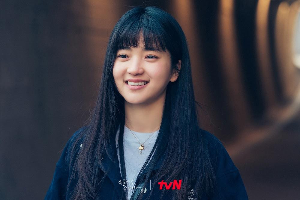 Chúng ta thế là yêu nhau xong rồi. (Minh họa: Phim Tuổi Hai Lăm Tuổi Hai Mốt) Chúng ta thế là yêu nhau xong rồi. (Minh họa: Phim Tuổi Hai Lăm Tuổi Hai Mốt)