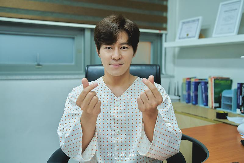 Đừng sợ, tui chỉ đóng phim thôi mà! Love you! Đừng sợ, tui chỉ đóng phim thôi mà! Love you!