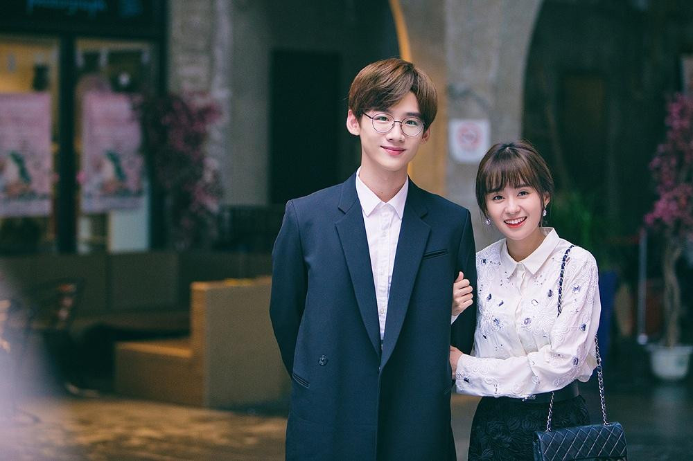 Trịnh Hợp Huệ Tử bị nghi ngờ cướp đất diễn, thêm kịch bản, và bị mắng không ít.