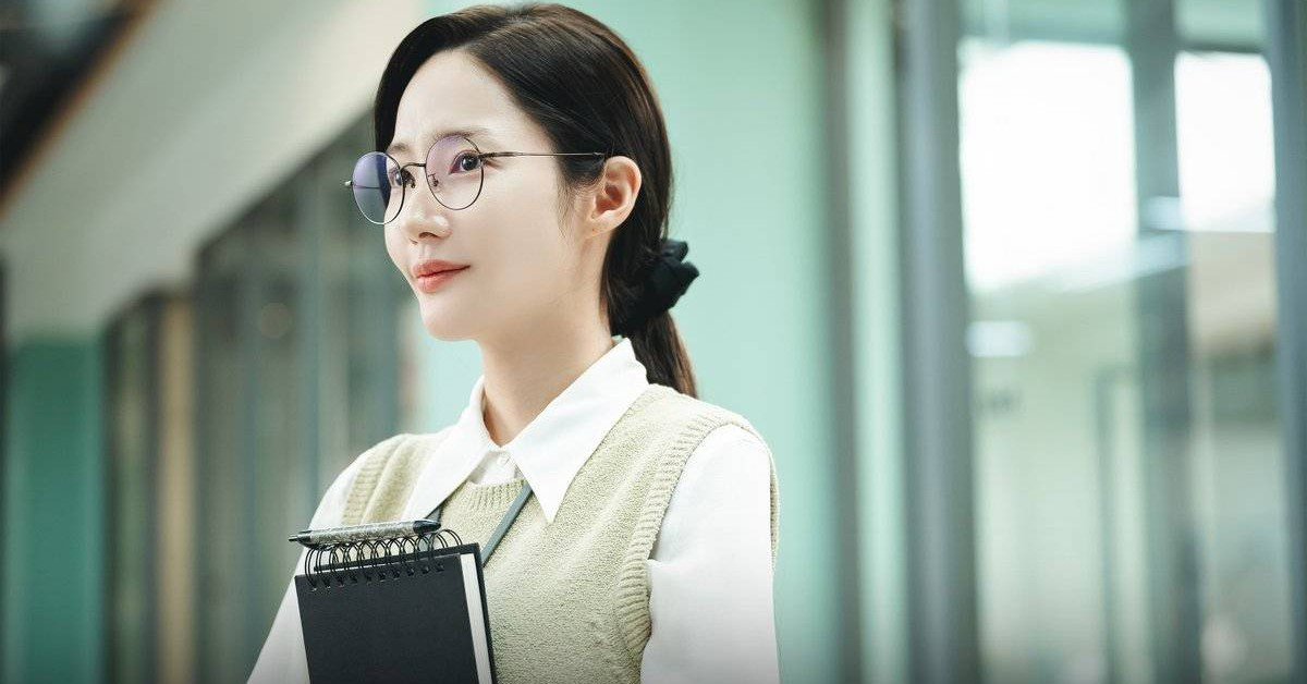 Nữ chính bản Hàn do Park Min Young đảm nhận.