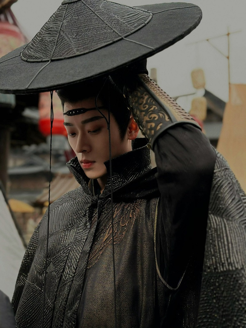 Thừa Lỗi đảm nhận vai nam phụ Cung Thượng Giác. Thừa Lỗi đảm nhận vai nam phụ Cung Thượng Giác.