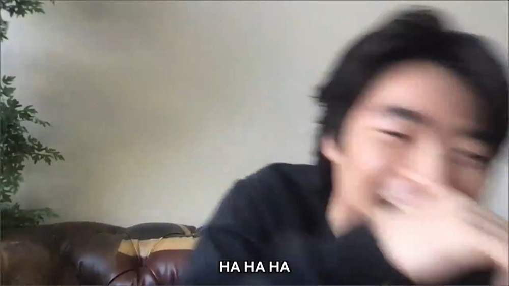 Hoàng tử Zuko vui đến mức &quot;bay&quot; khỏi màn hình luôn.