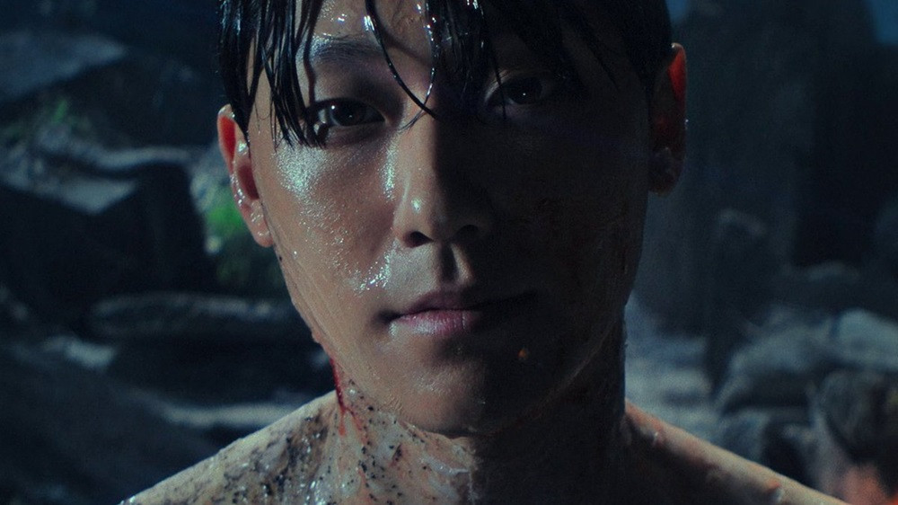 Lee Eun Hyuk bất ngờ &quot;sống lại&quot; trong phút cuối cùng của tập cuối Sweet Home 2.