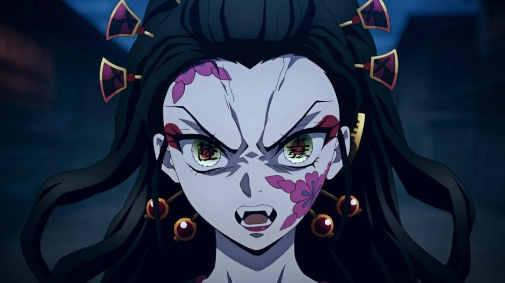 Daki lộ nguyên hình quỷ, nhưng lúc này chưa đạt hết sức mạnh.