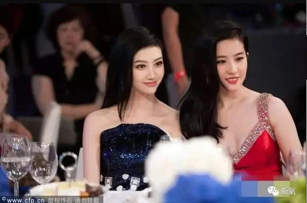 Nhan sắc cũng ngọt ngào không thua kém gì &quot;Thần tiên tỷ tỷ&quot; Lưu Diệc Phi.