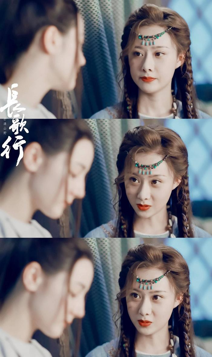 Rất xinh đẹp, đặc biệt là trong trang phục dị vực. Rất xinh đẹp, đặc biệt là trong trang phục dị vực.