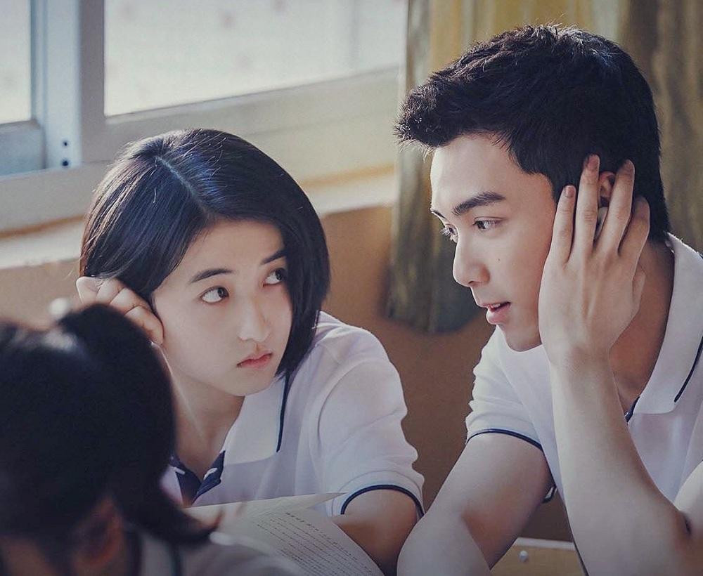 Cậu như ánh Mặt Trời ấm áp ngoài khung cửa sổ phòng học năm ấy. (Minh họa: Phim Mùa Hè Chưa Tới)