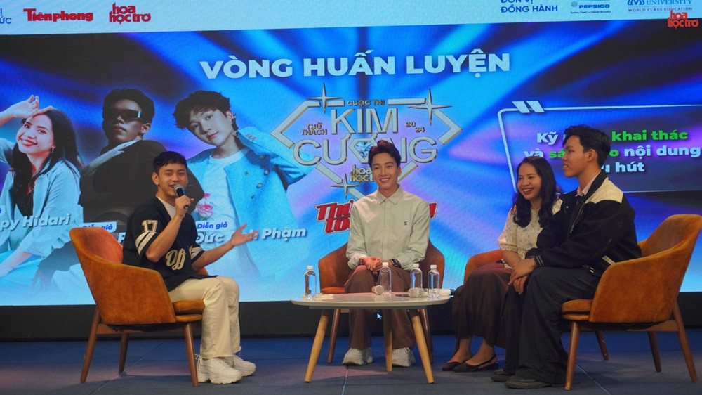 Dàn diễn giả “siêu xịn” giao lưu cùng host Nho Khoa.